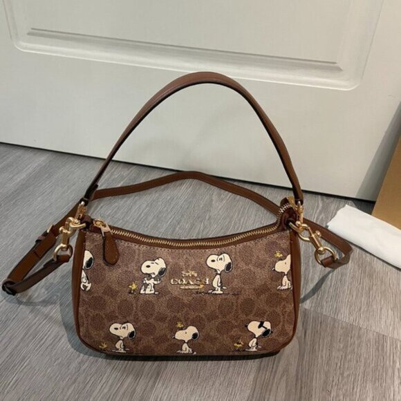 Coach X Peanuts Teri Shoulder Bag Signature Canvas Snoopy CBJ88 - Picture 3 of 7